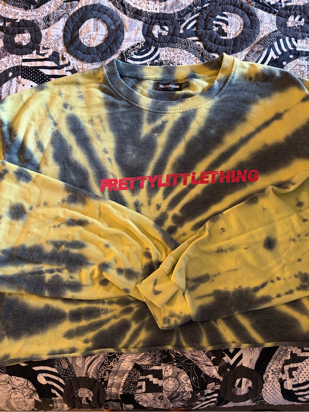 PrettyLittleThing Tie Dye Cropped Sweatshirt US 16 Yellow Gray Logo